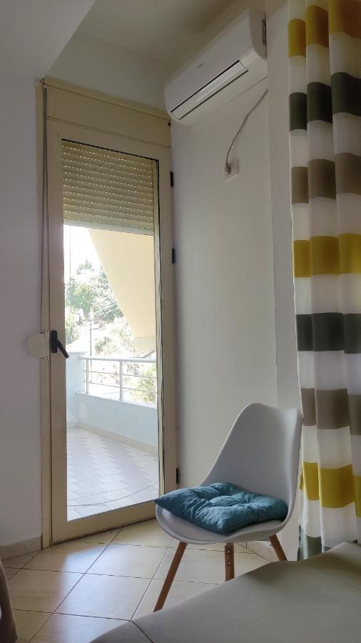 Potami Apartment - 50 Mt From The Beach Himare Exterior photo